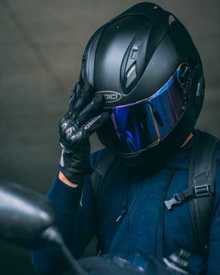 How to Make a Motorcycle Helmet Fit Better and Make it Comfortable ...